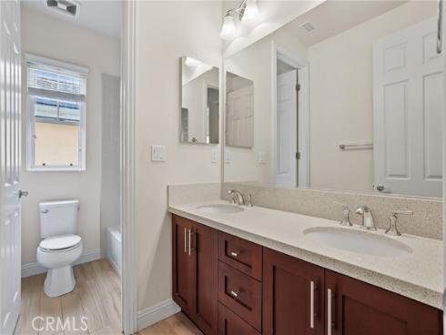 35  Lantana  , Lake Forest, CA