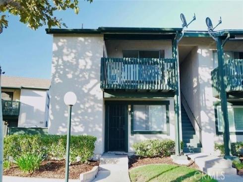 23232  orange av  , Lake Forest, CA