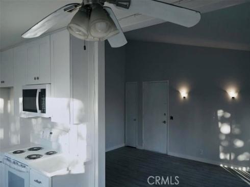 23232  orange av  , Lake Forest, CA