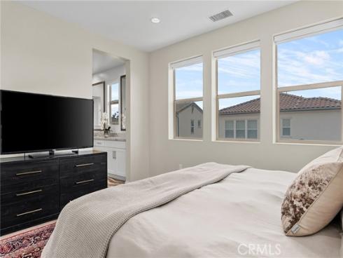 16  Eclipse  , Lake Forest, CA