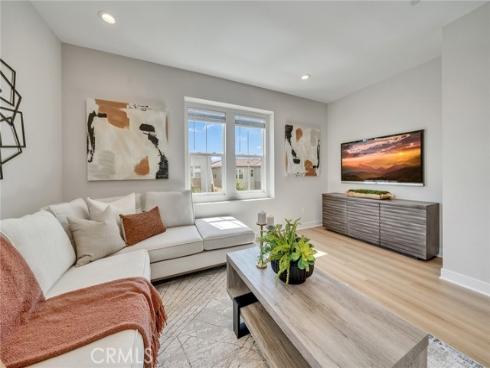 141 Edna , Lake Forest, CA