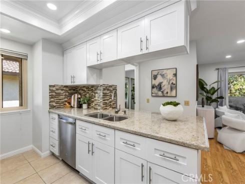 25183  Oak Canyon  , Lake Forest, CA