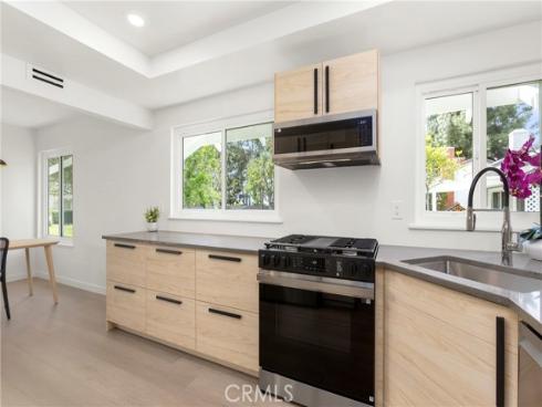24142 Minnetonka Lane, Lake Forest, CA