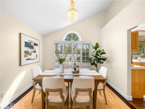 26822  Sommerset  , Lake Forest, CA