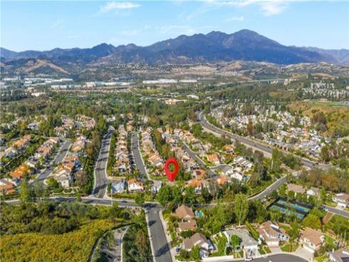 26822  Sommerset  , Lake Forest, CA