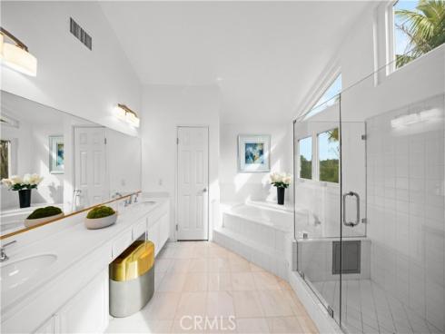 26822  Sommerset  , Lake Forest, CA