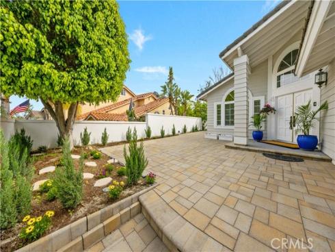 26822  Sommerset  , Lake Forest, CA