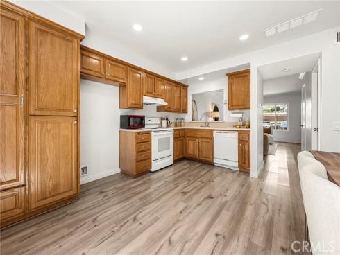 25885  Trabuco  169  Road, Lake Forest, CA