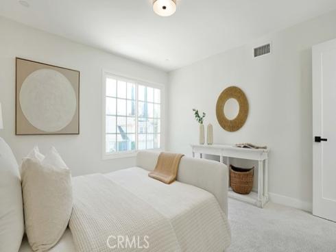 25031  Calle Arenal  , Lake Forest, CA