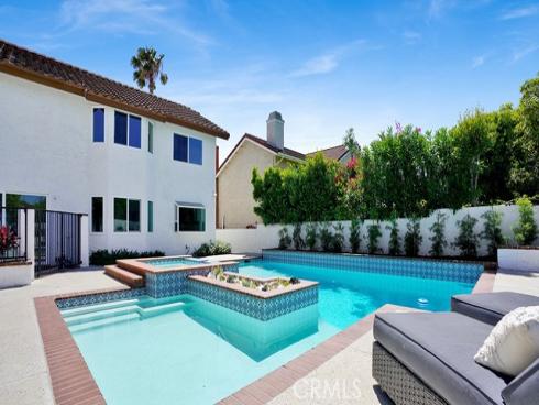 25031  Calle Arenal  , Lake Forest, CA