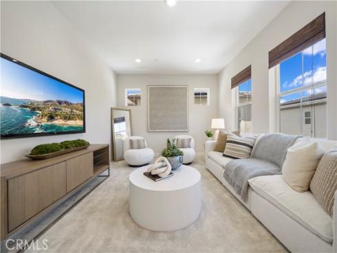 220  Edna Pkwy  , Lake Forest, CA