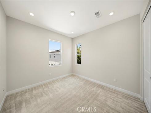 220  Edna Pkwy  , Lake Forest, CA