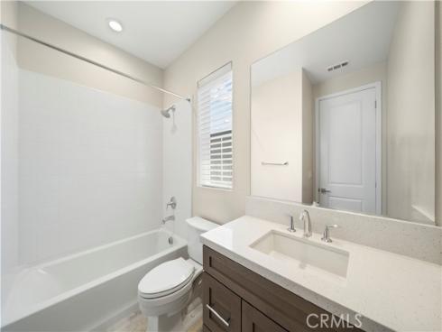 220  Edna Pkwy  , Lake Forest, CA