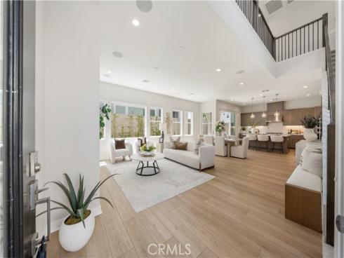 220  Edna Pkwy  , Lake Forest, CA