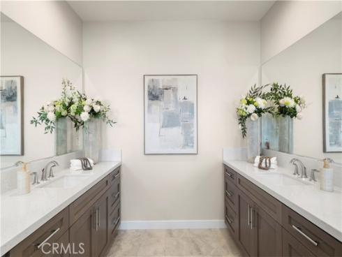 220  Edna Pkwy  , Lake Forest, CA