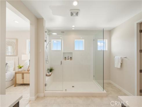 220  Edna Pkwy  , Lake Forest, CA