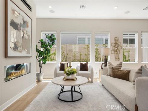 220  Edna Pkwy  , Lake Forest, CA