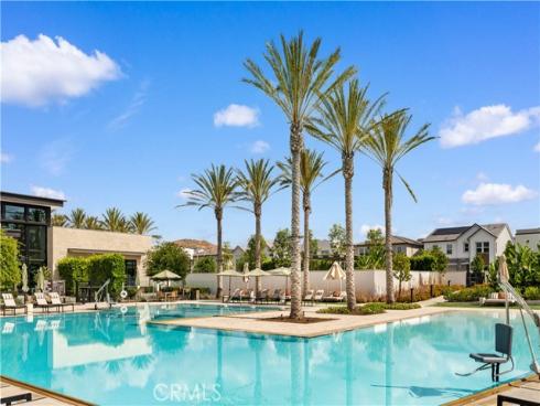 220  Edna Pkwy  , Lake Forest, CA