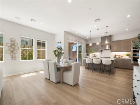 220  Edna Pkwy  , Lake Forest, CA