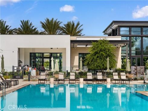 220  Edna Pkwy  , Lake Forest, CA