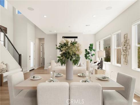 220  Edna Pkwy  , Lake Forest, CA