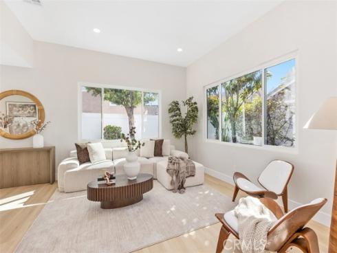 5 Chatri Circle, Lake Forest, CA