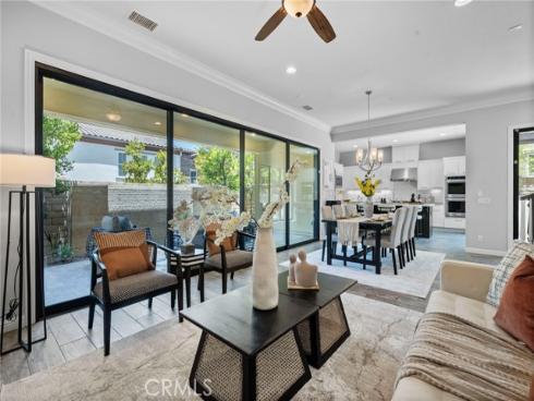 18 Goldenrod , Lake Forest, CA