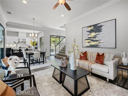 18 Goldenrod , Lake Forest, CA
