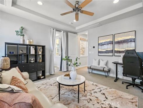 18 Goldenrod , Lake Forest, CA