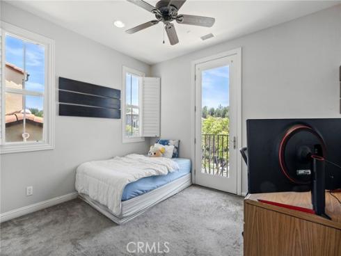 18 Goldenrod , Lake Forest, CA