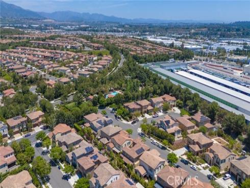 18 Goldenrod , Lake Forest, CA
