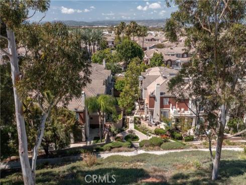 112 Santa Barbara Court, Lake Forest, CA