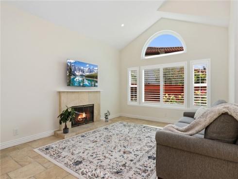 26066 Miralinda , Lake Forest, CA