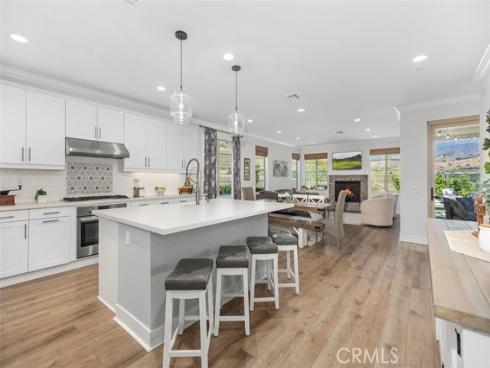 1835 Aliso Canyon , Lake Forest, CA