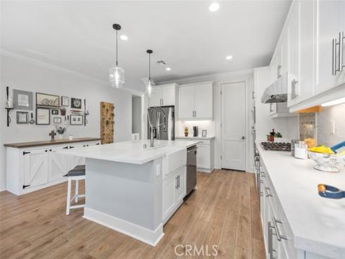 1835 Aliso Canyon , Lake Forest, CA