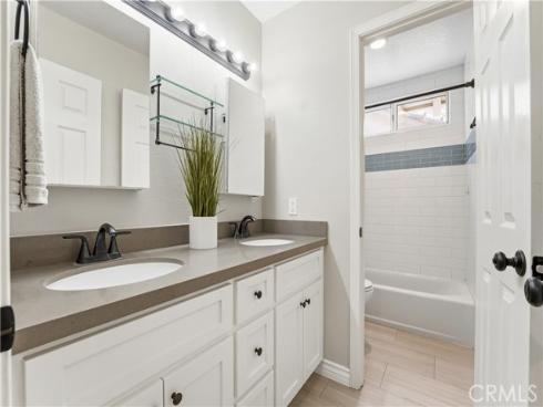 24 Calabria , Lake Forest, CA