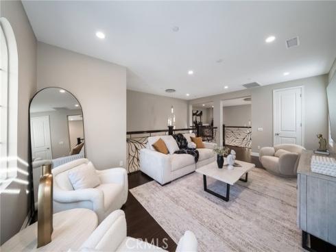 1132  Summit Oak  , Lake Forest, CA