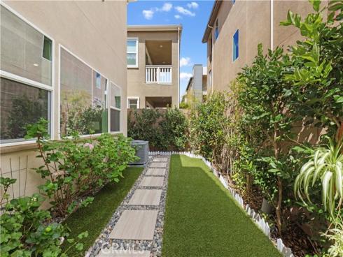 640 Athos , Lake Forest, CA