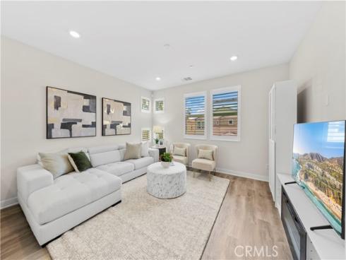 640 Athos , Lake Forest, CA