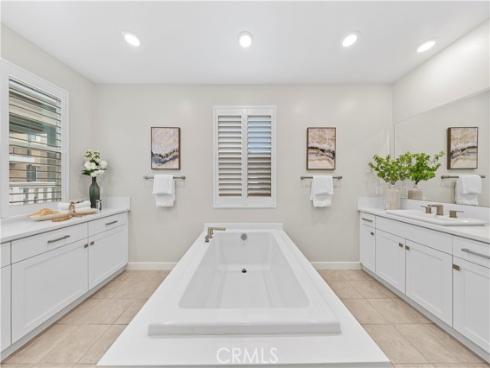 640 Athos , Lake Forest, CA