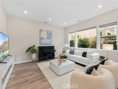 640 Athos , Lake Forest, CA