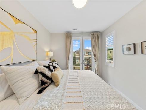 640 Athos , Lake Forest, CA