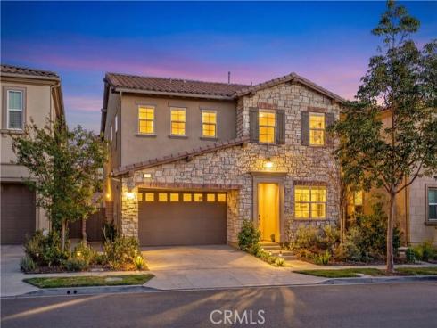 22 Lark , Lake Forest, CA