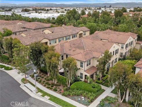 124 Wild Rose , Lake Forest, CA