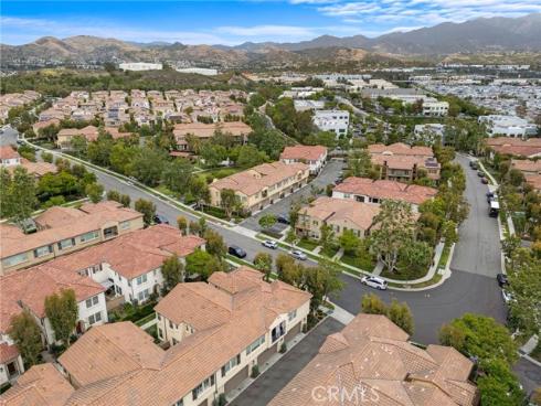 124 Wild Rose , Lake Forest, CA