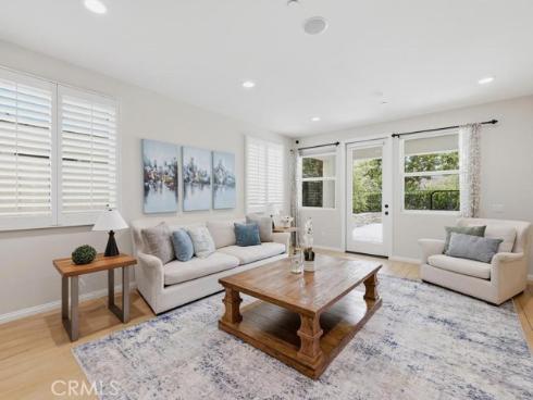 8 Willow Way , Lake Forest, CA