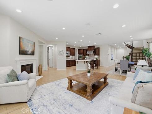8 Willow Way , Lake Forest, CA