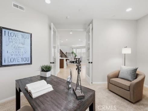 8 Willow Way , Lake Forest, CA