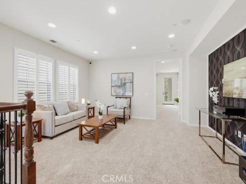 8 Willow Way , Lake Forest, CA