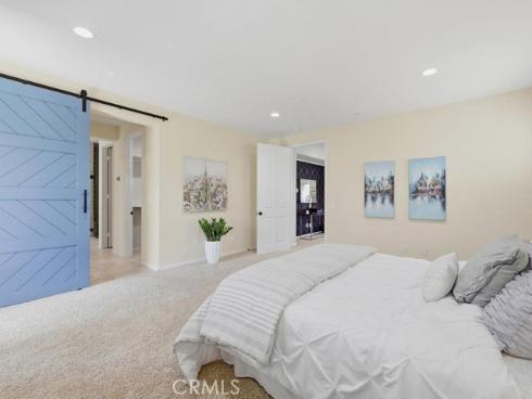 8 Willow Way , Lake Forest, CA